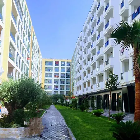Lisa's Apartamento Lezhë